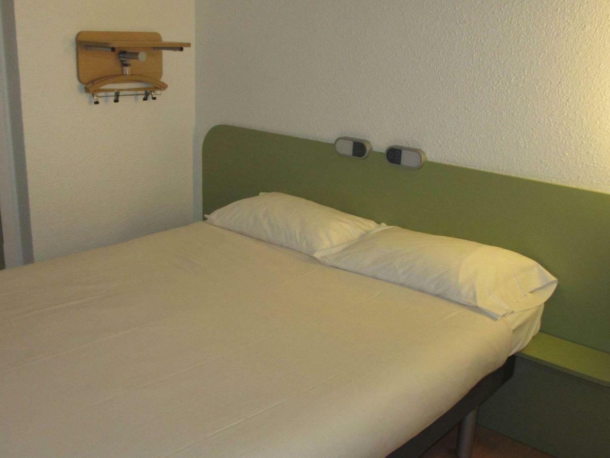 Ibis Budget Aix En Provence Est Le Canet Meyreuil Exteriér fotografie